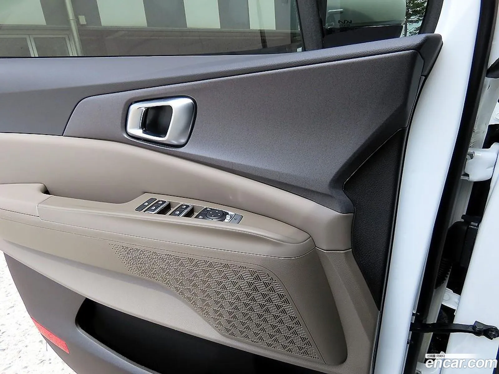 Kia Carnival 2023 — 2