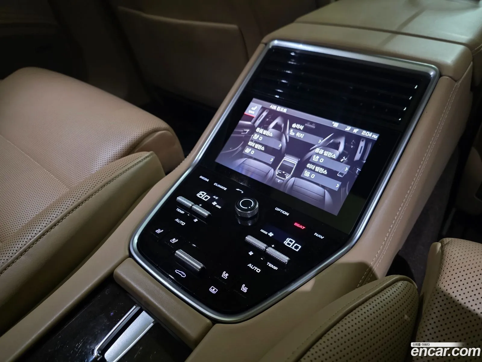 Porsche Panamera 2018 — 12