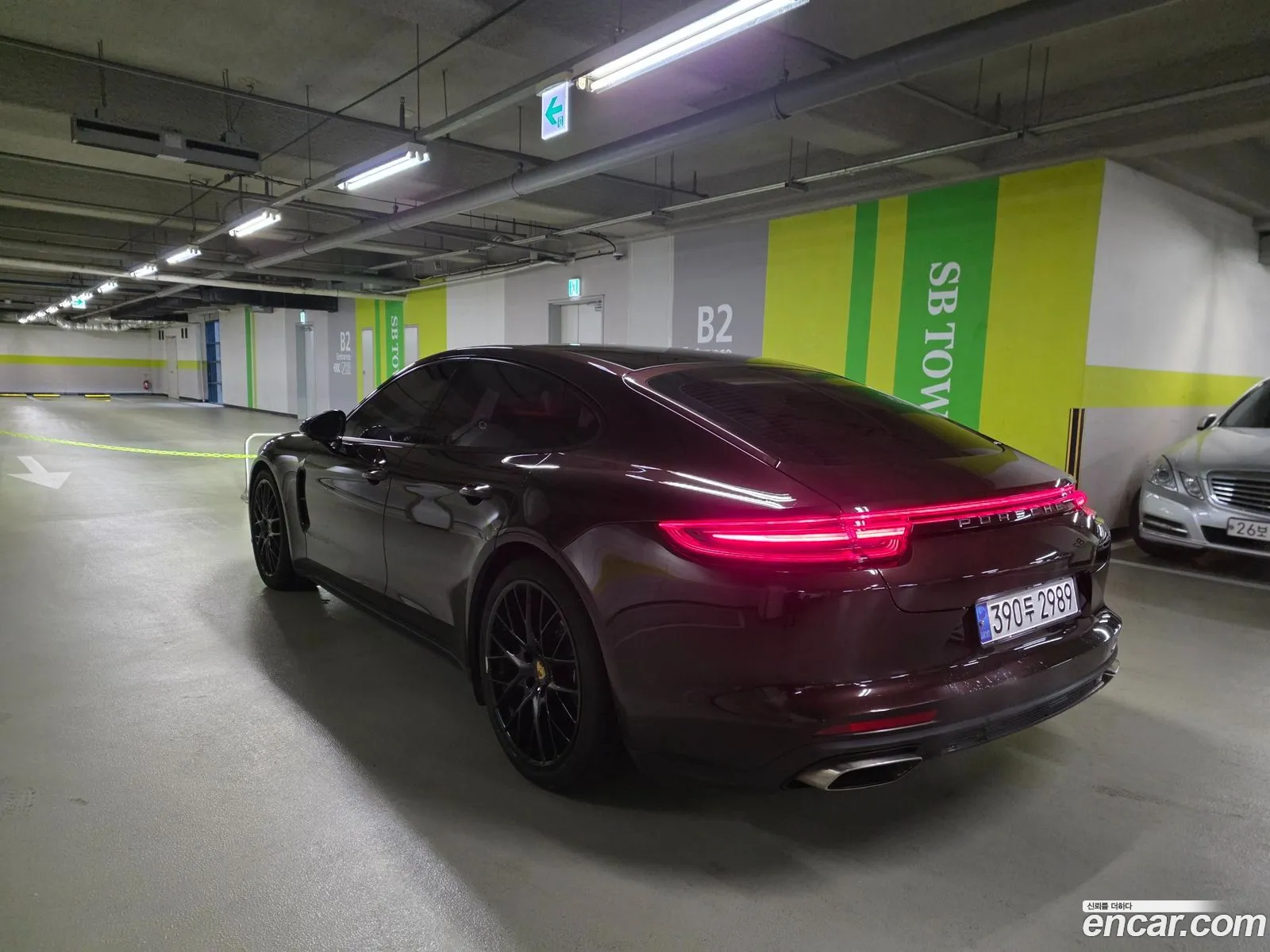 Porsche Panamera 2018 — 17