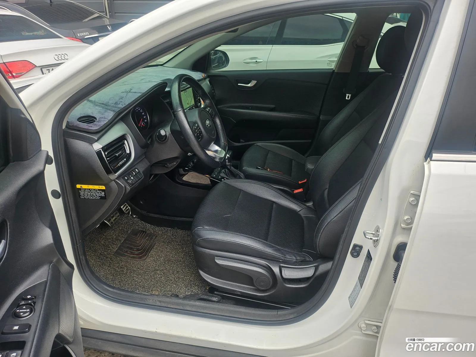 Kia Stonic 2017 — 15