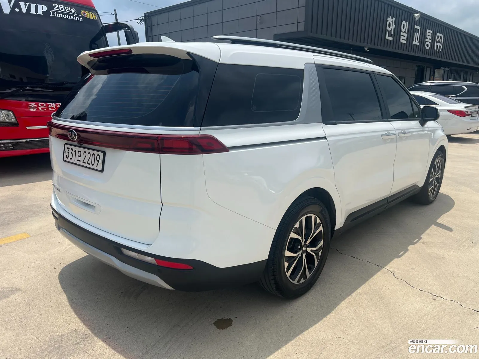Kia Carnival 2020 — 7