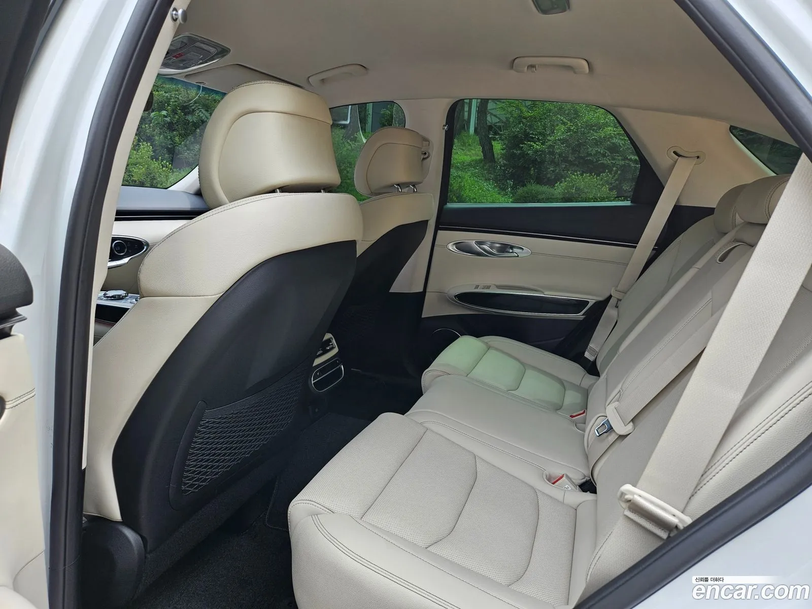 Genesis GV70 2022 — 8