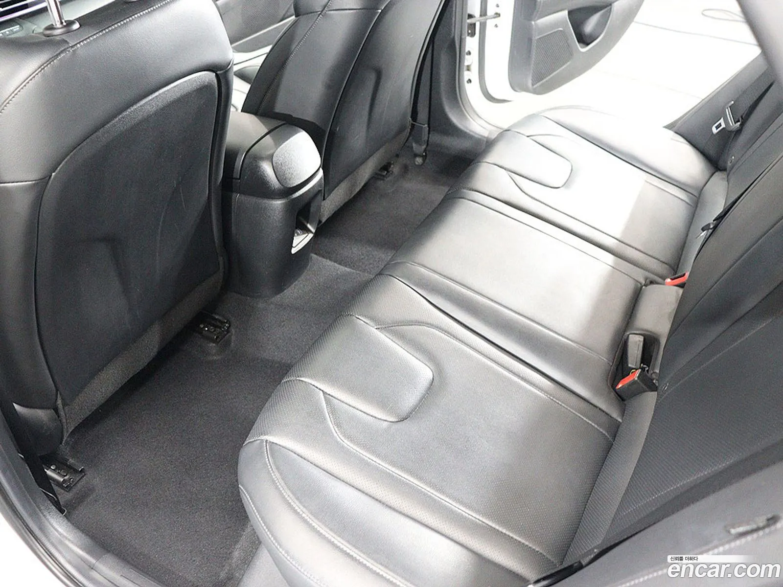 Hyundai Elantra 2023 — 9