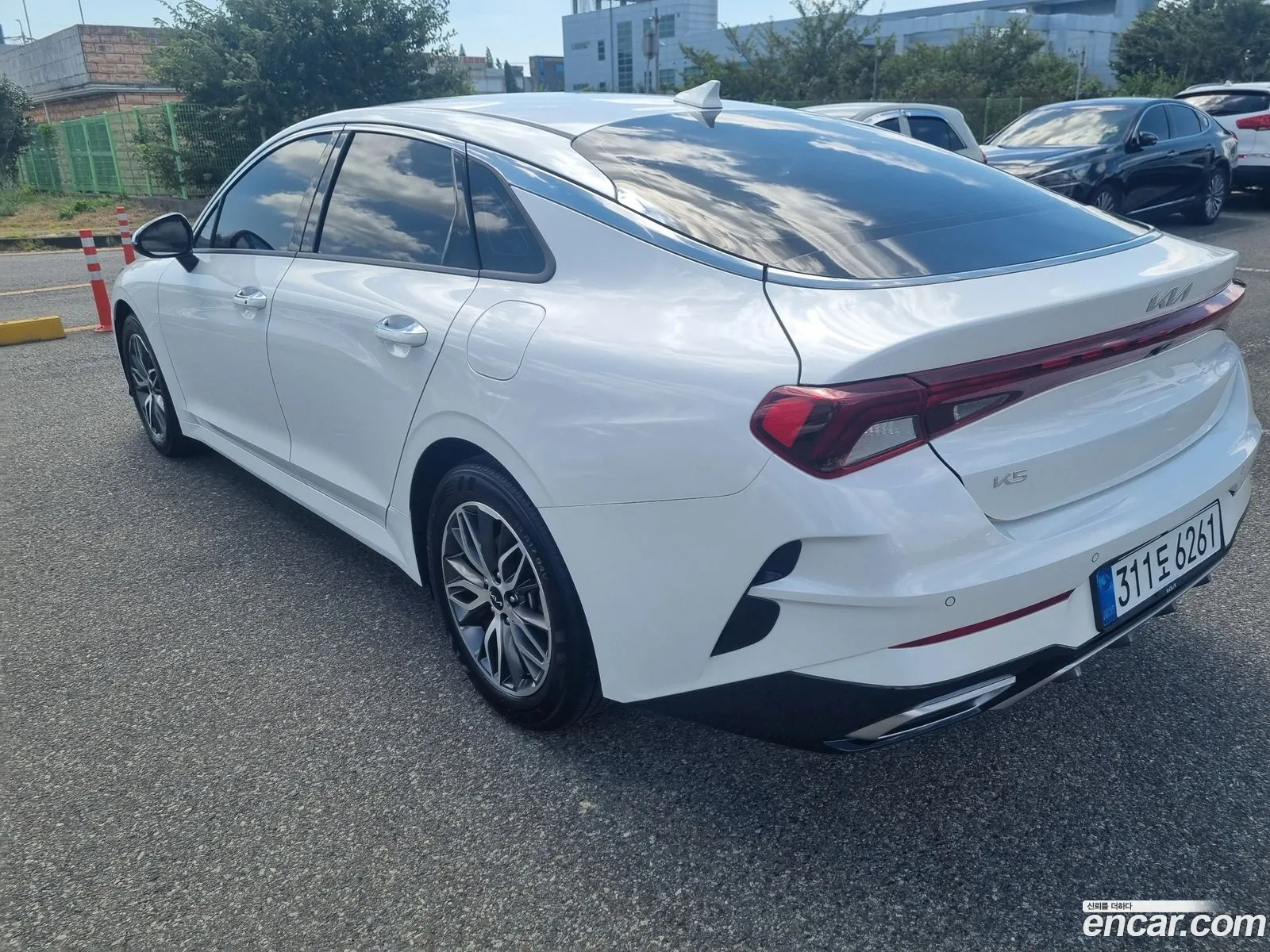 Kia K5 2023 — 10
