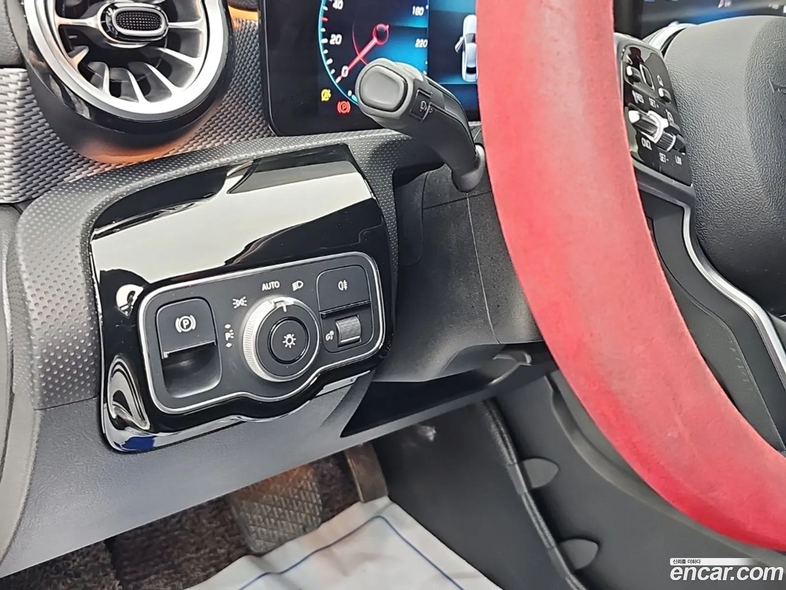 Mercedes-Benz A-Class W177 2022 — 11