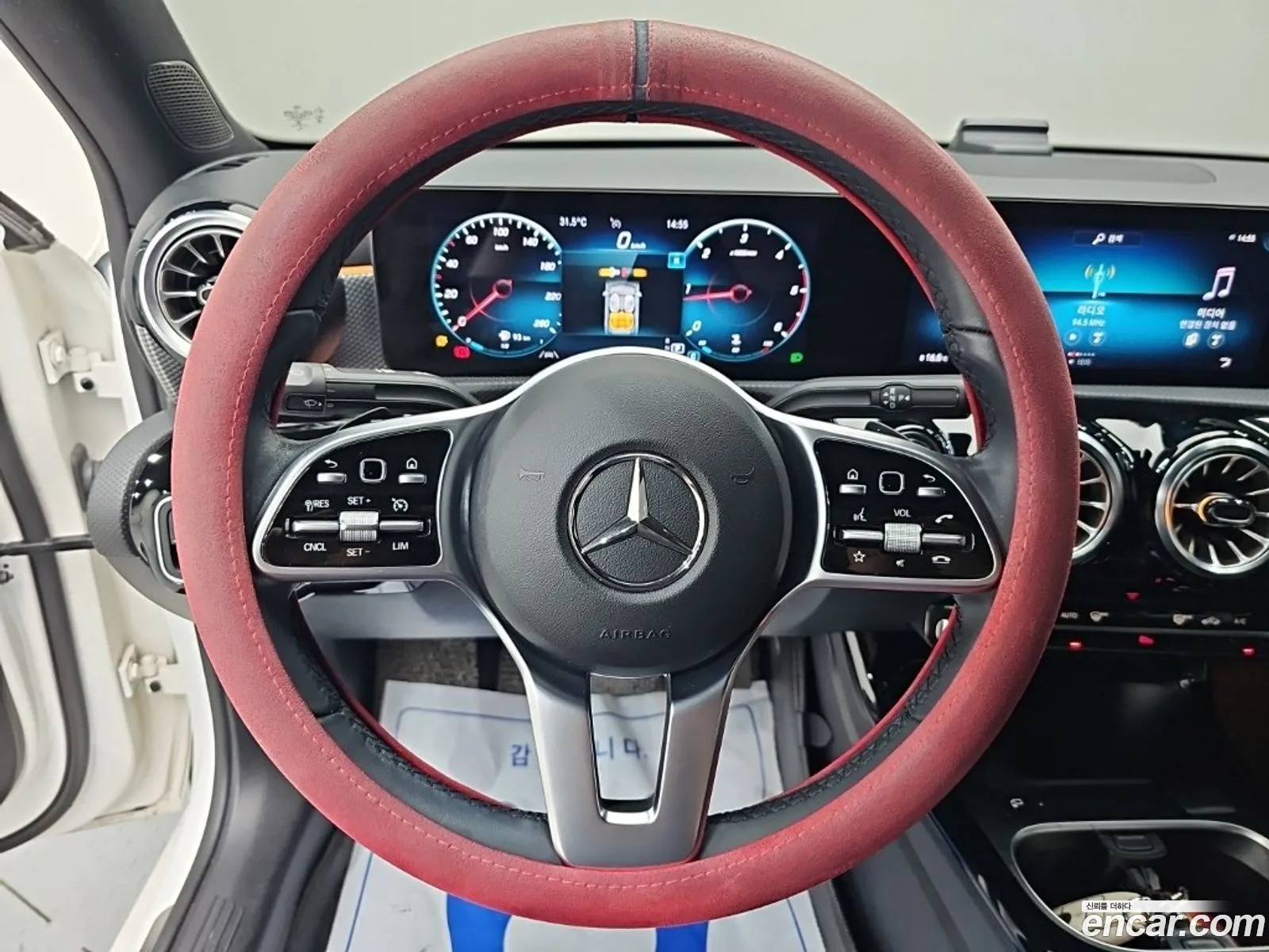 Mercedes-Benz A-Class W177 2022 — 19