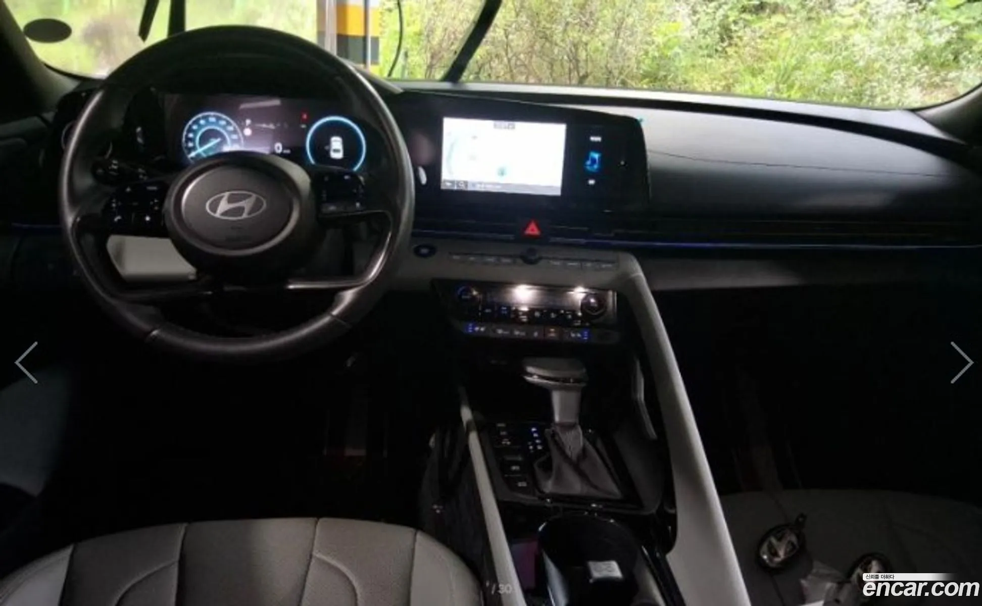 Hyundai Elantra 2023 — 2