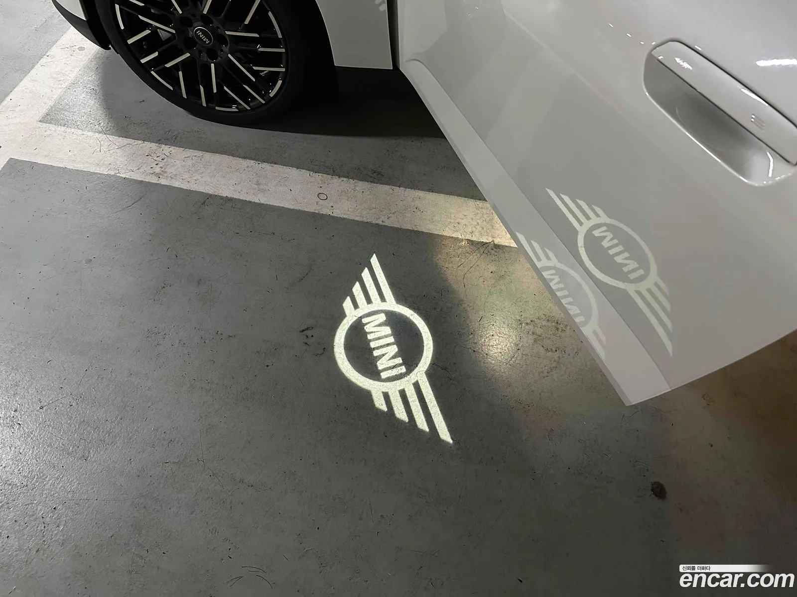 Mini Cooper Electric 2024 — 3