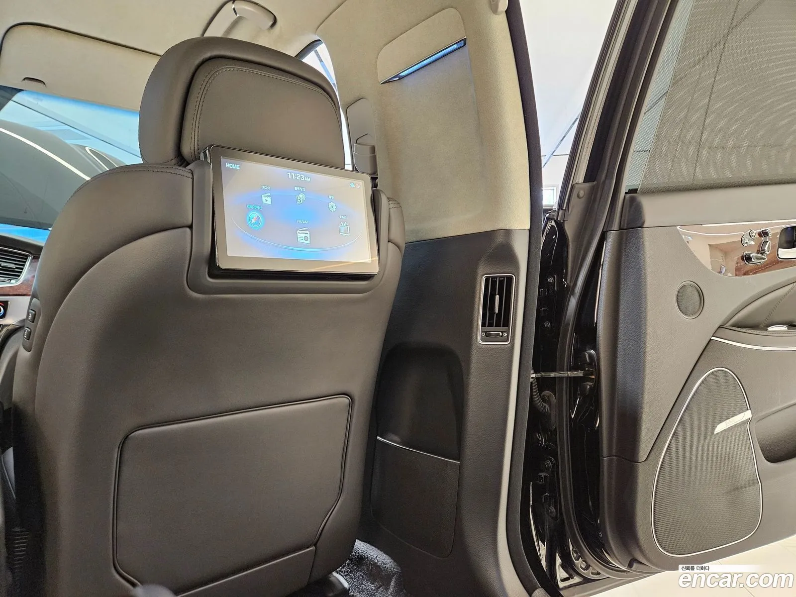 Hyundai Equus 2015 — 15