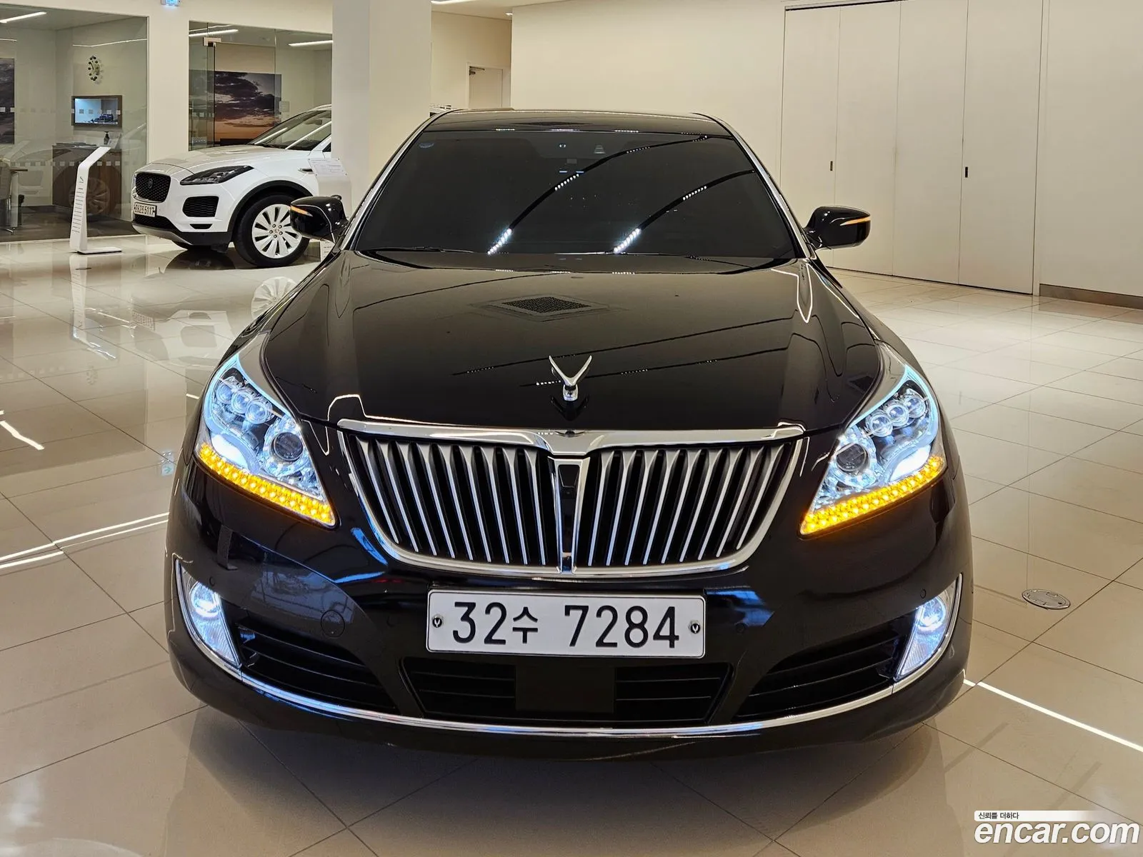 Hyundai Equus 2015 — 11
