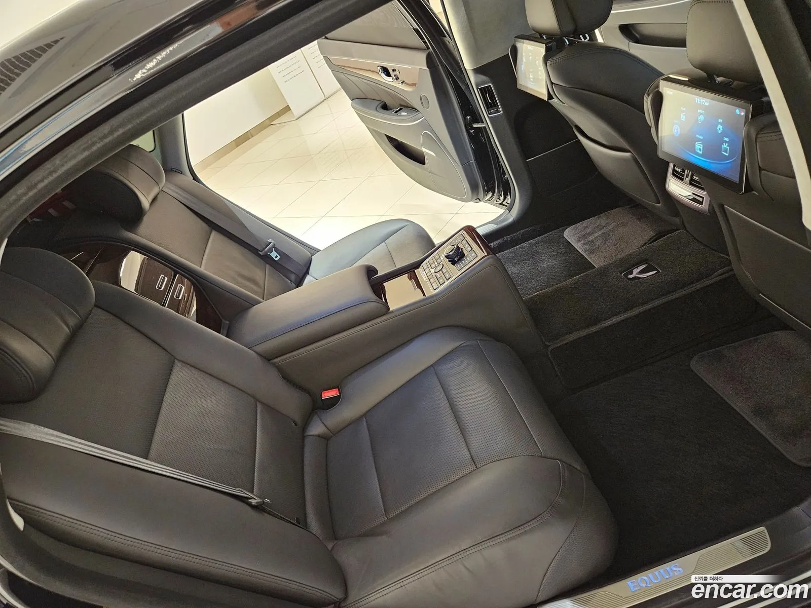 Hyundai Equus 2015 — 10