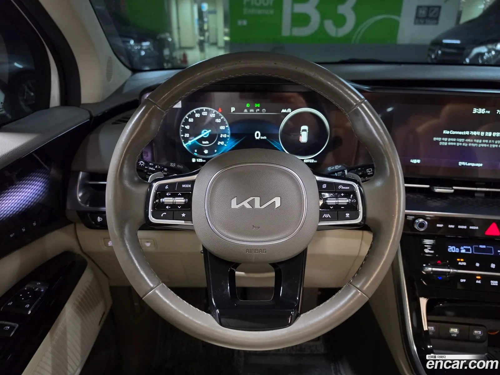 Kia Carnival 2021 — 10