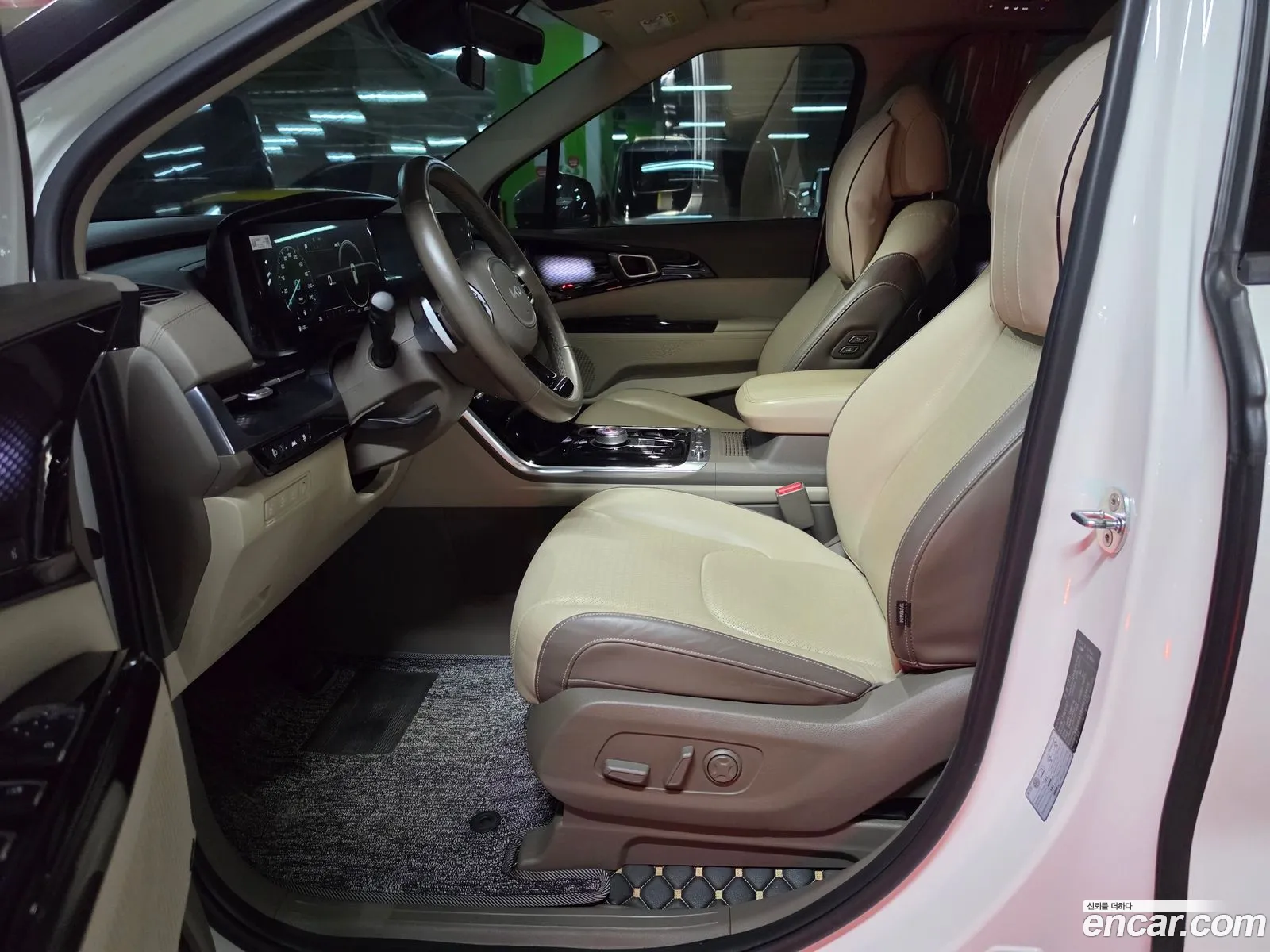 Kia Carnival 2021 — 19