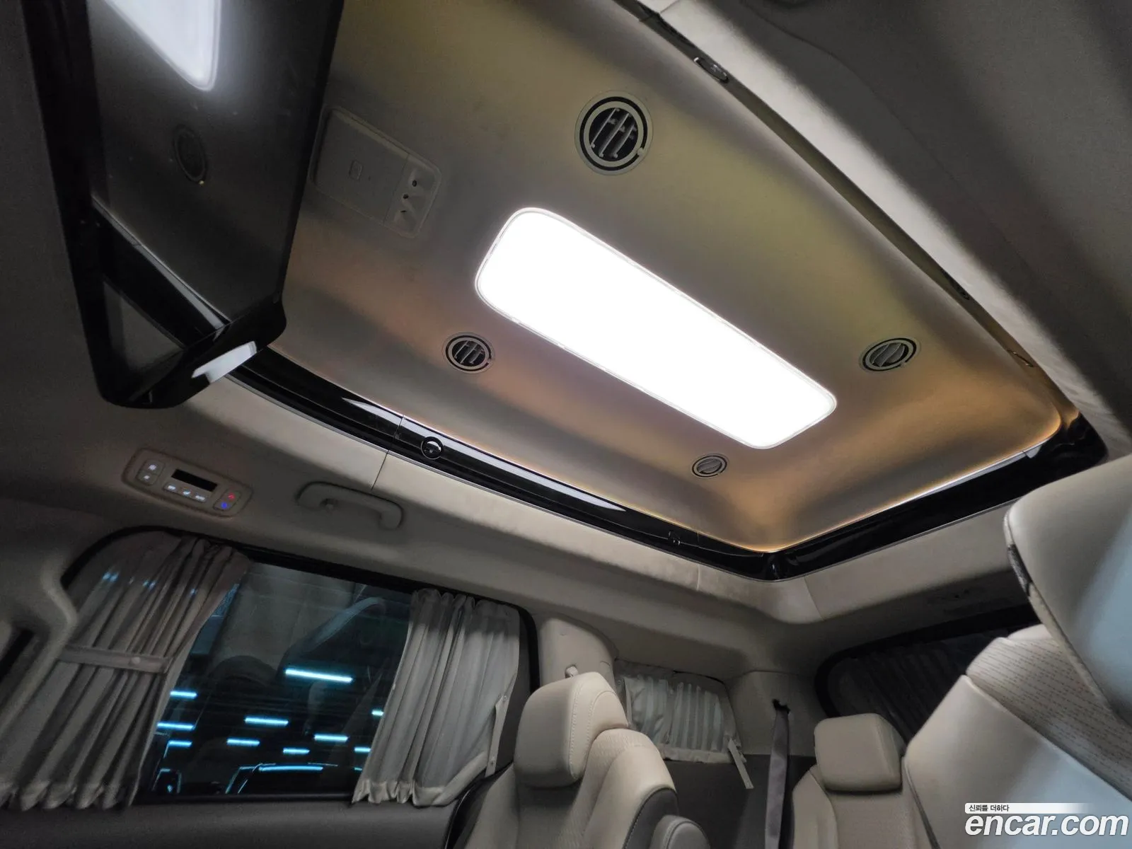 Kia Carnival 2021 — 5