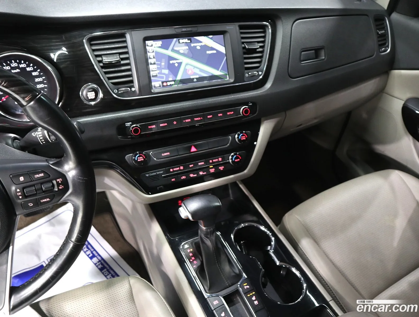 Kia Carnival 2019 — 16