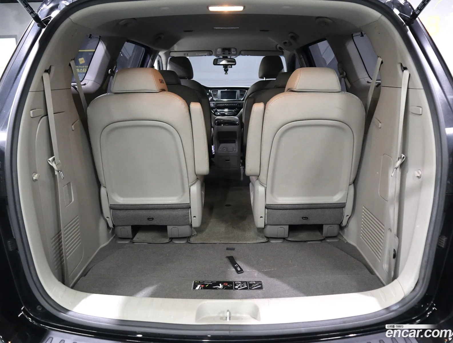 Kia Carnival 2019 — 15