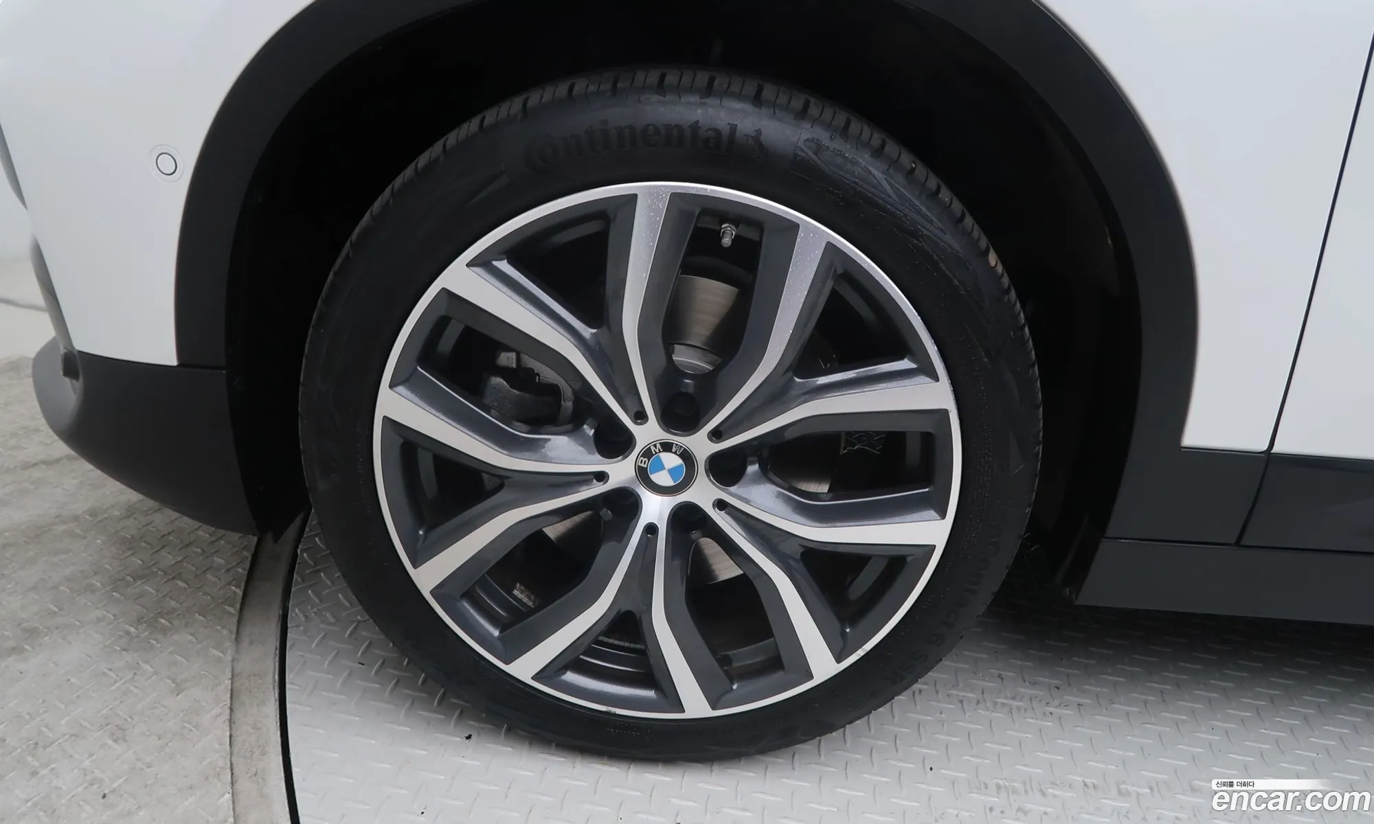 BMW X2 2021 — 17