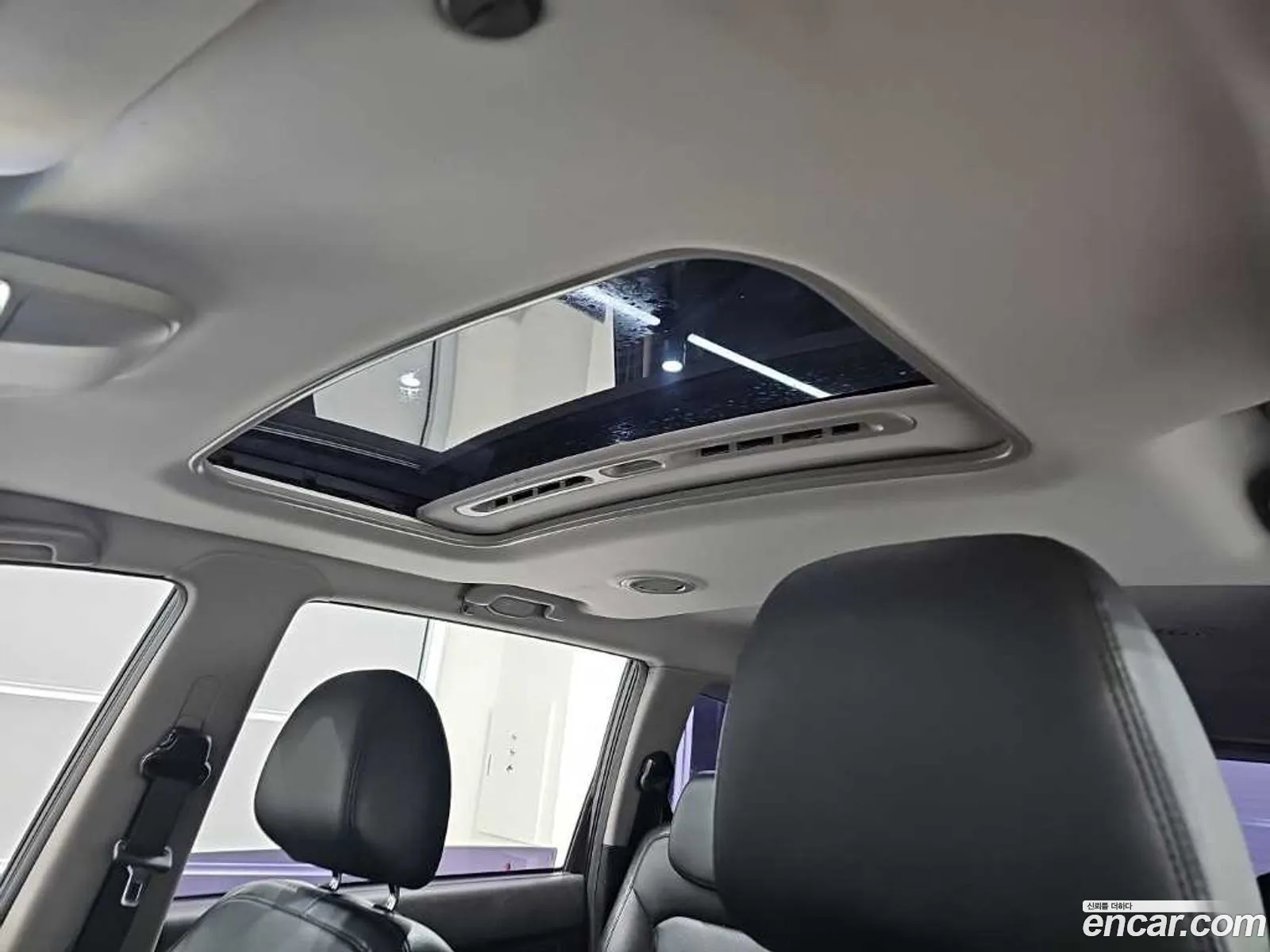 KG Mobility (SsangYong) Korando Turismo 2016 — 10