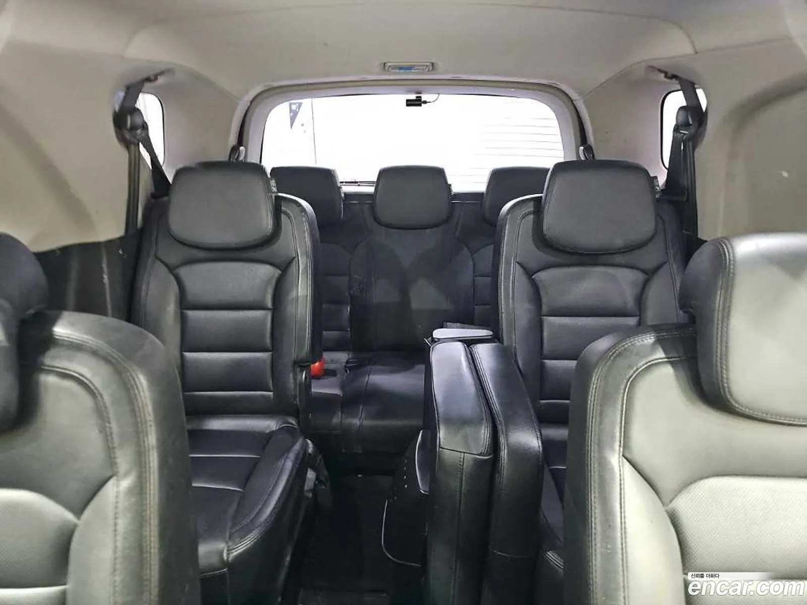 KG Mobility (SsangYong) Korando Turismo 2016 — 17