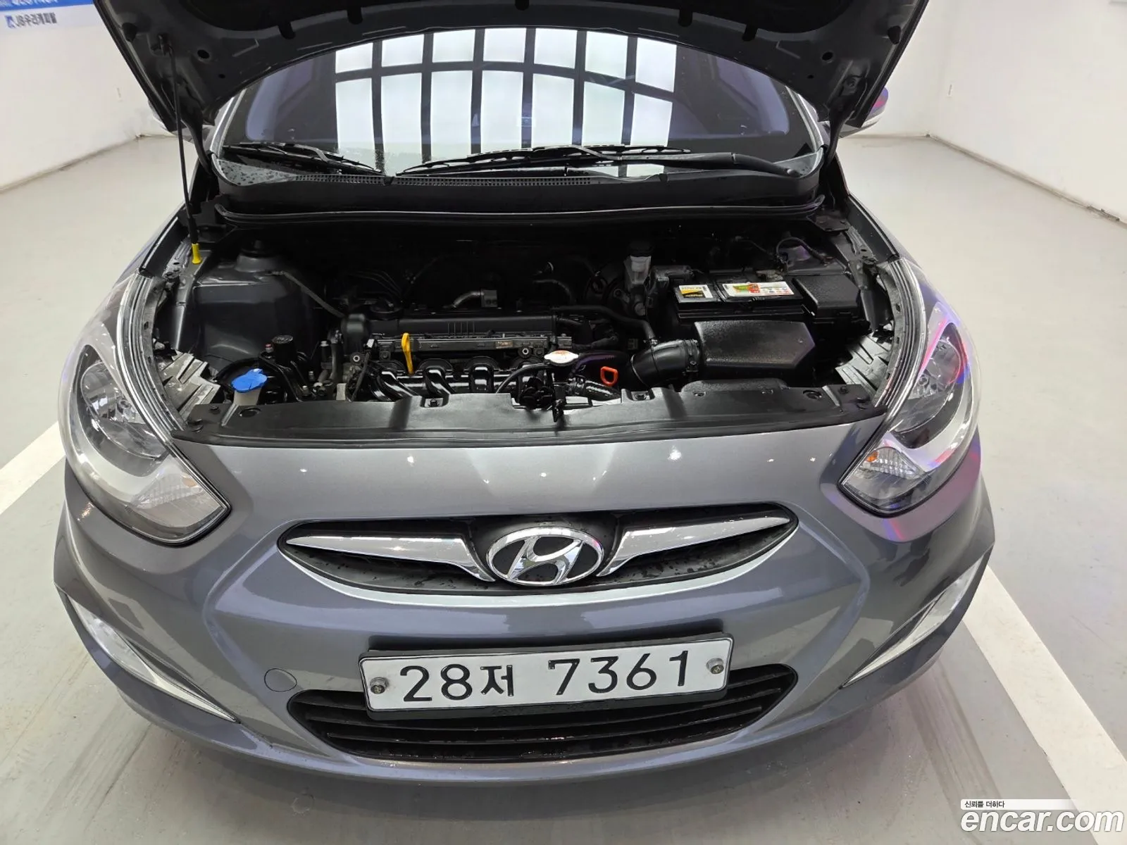 Hyundai Accent 2013 — 17