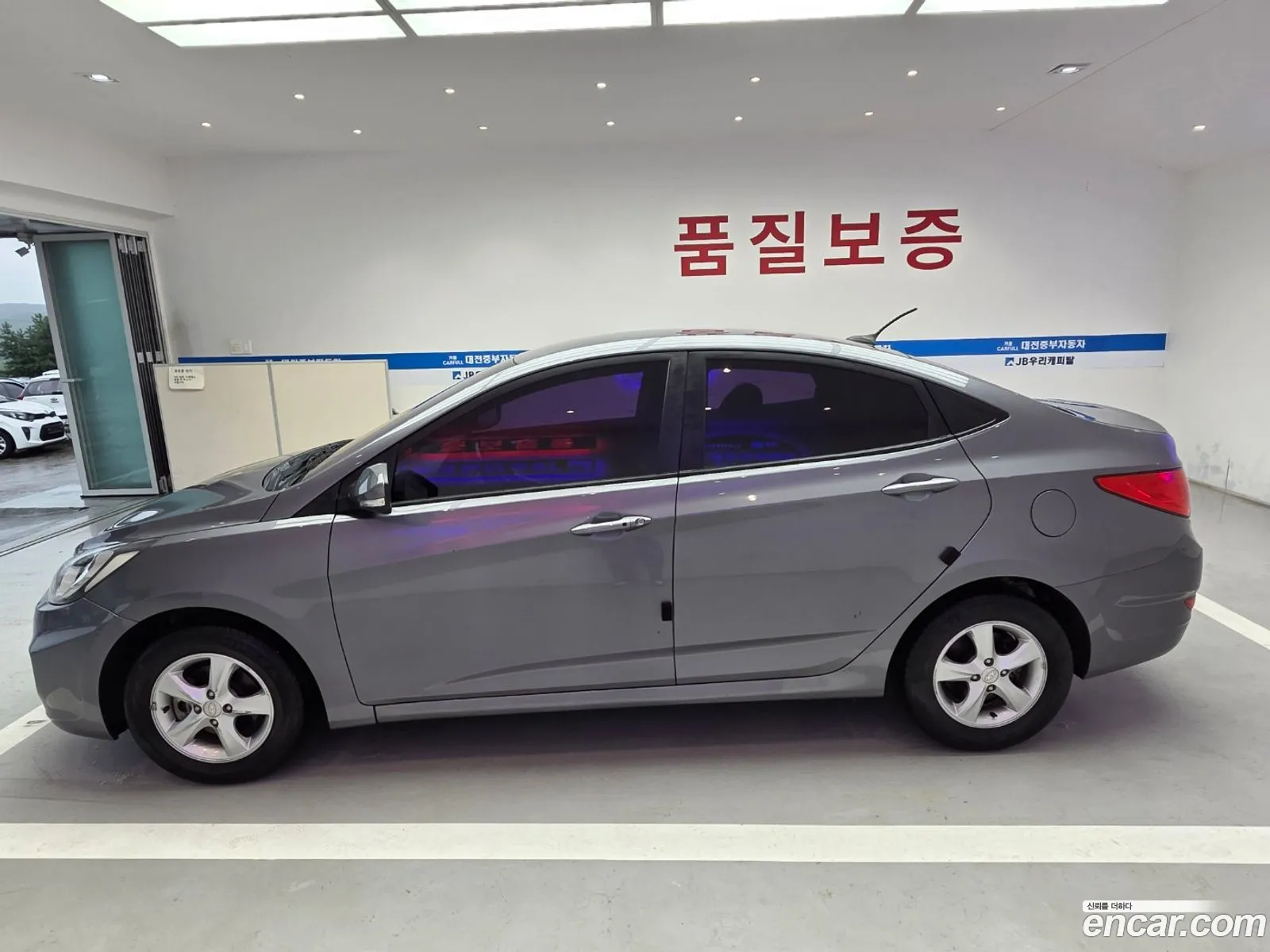 Hyundai Accent 2013 — 6