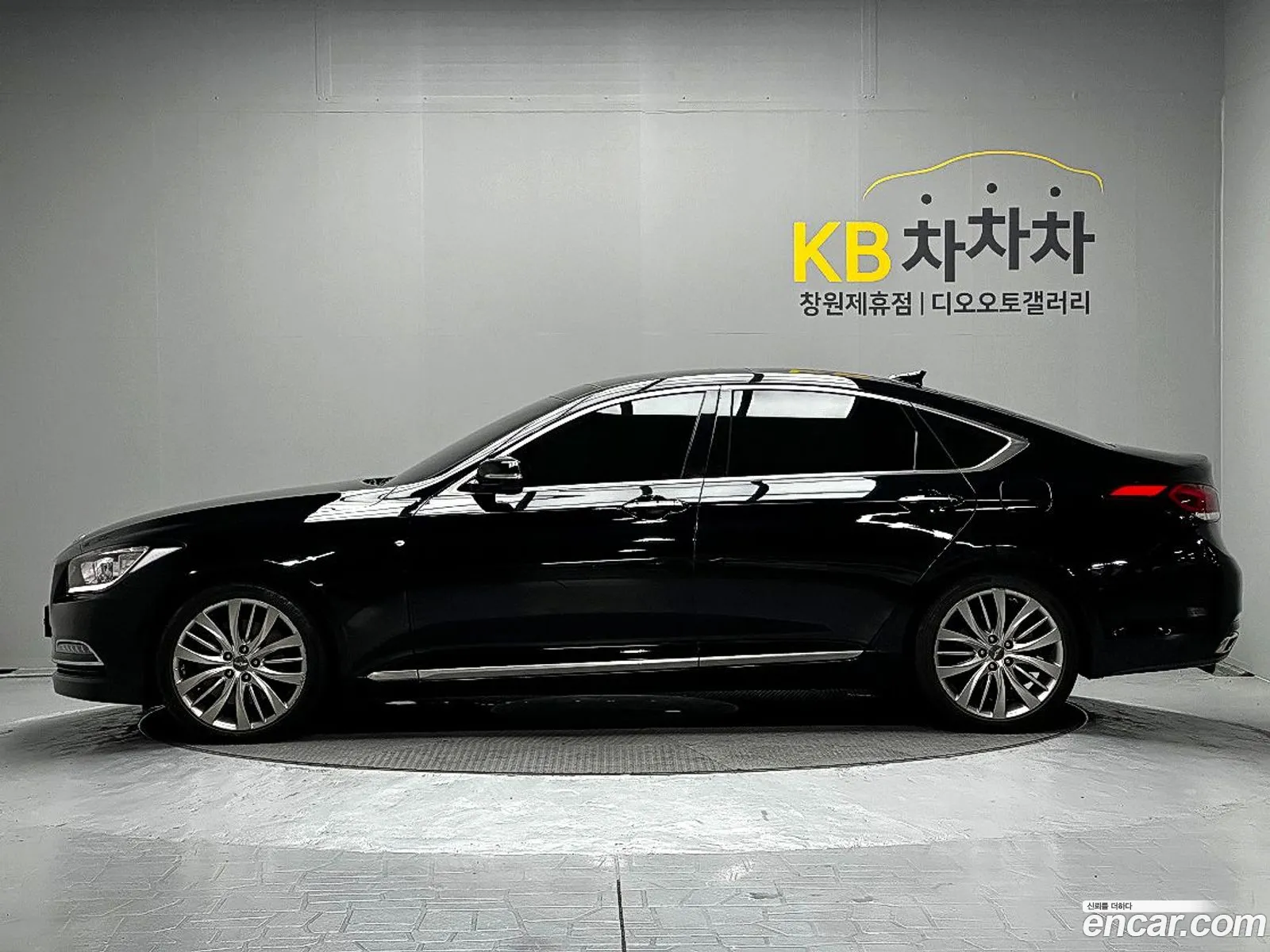 Hyundai Genesis DH 2016 — 6