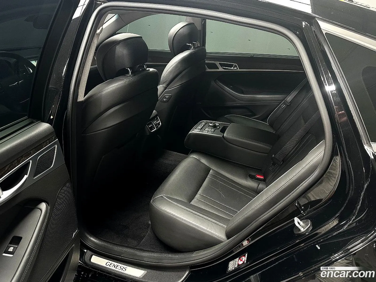 Hyundai Genesis DH 2016 — 13