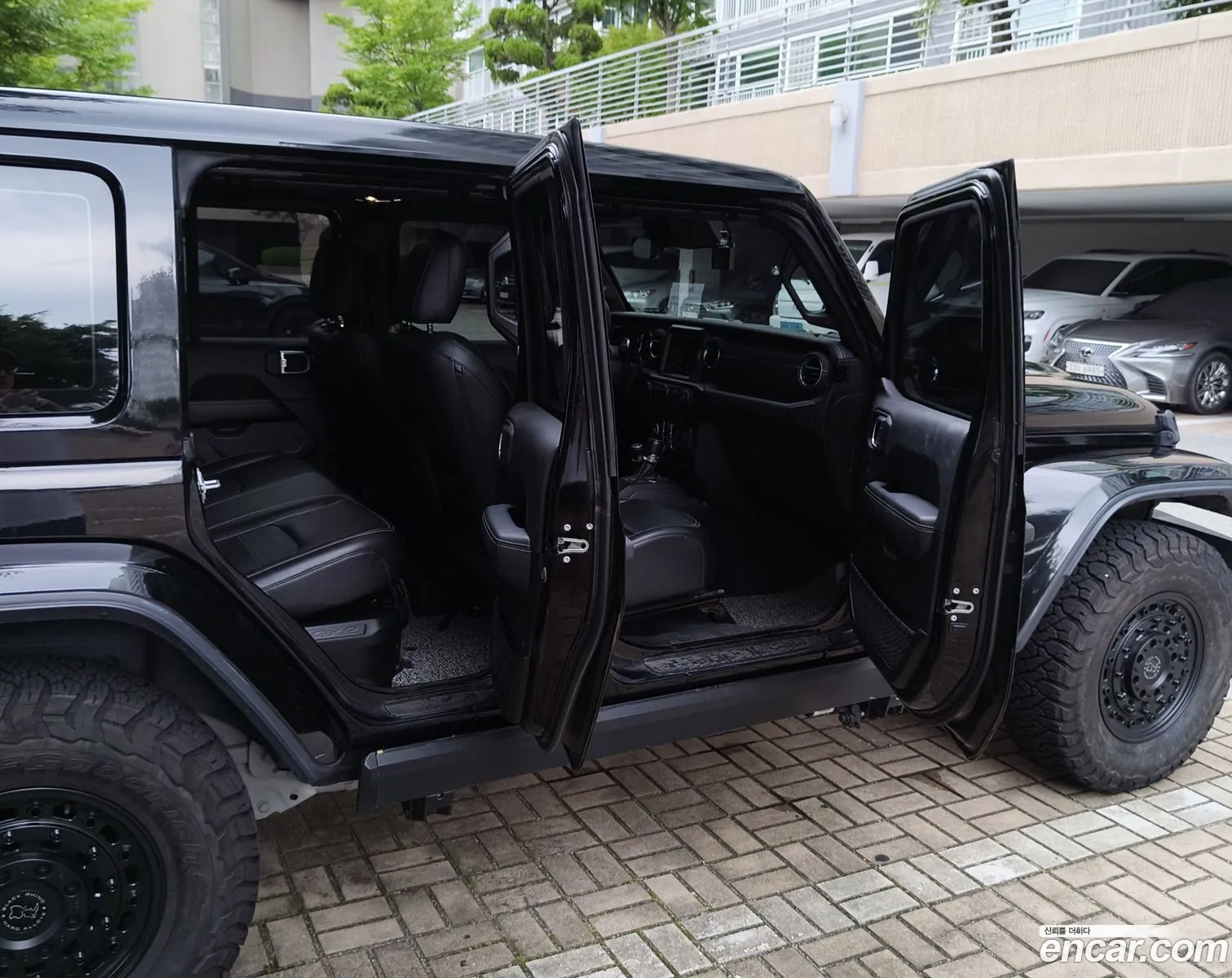 Jeep Wrangler 2022 — 13