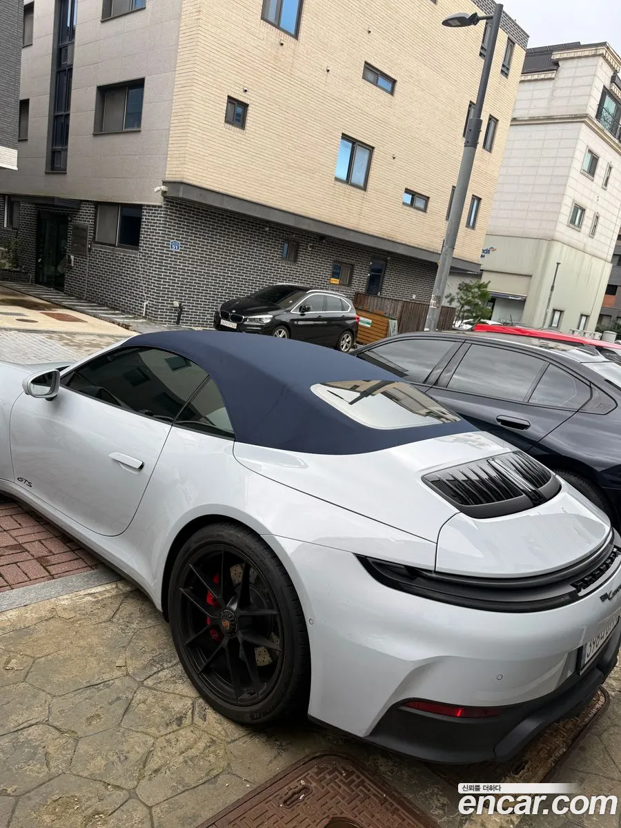 Porsche 911 2026 — 12