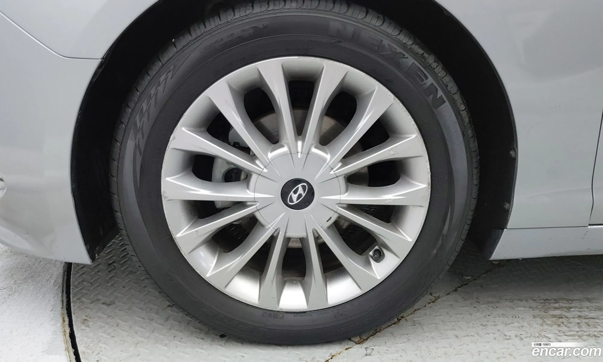 Hyundai LF Sonata 2014 — 15