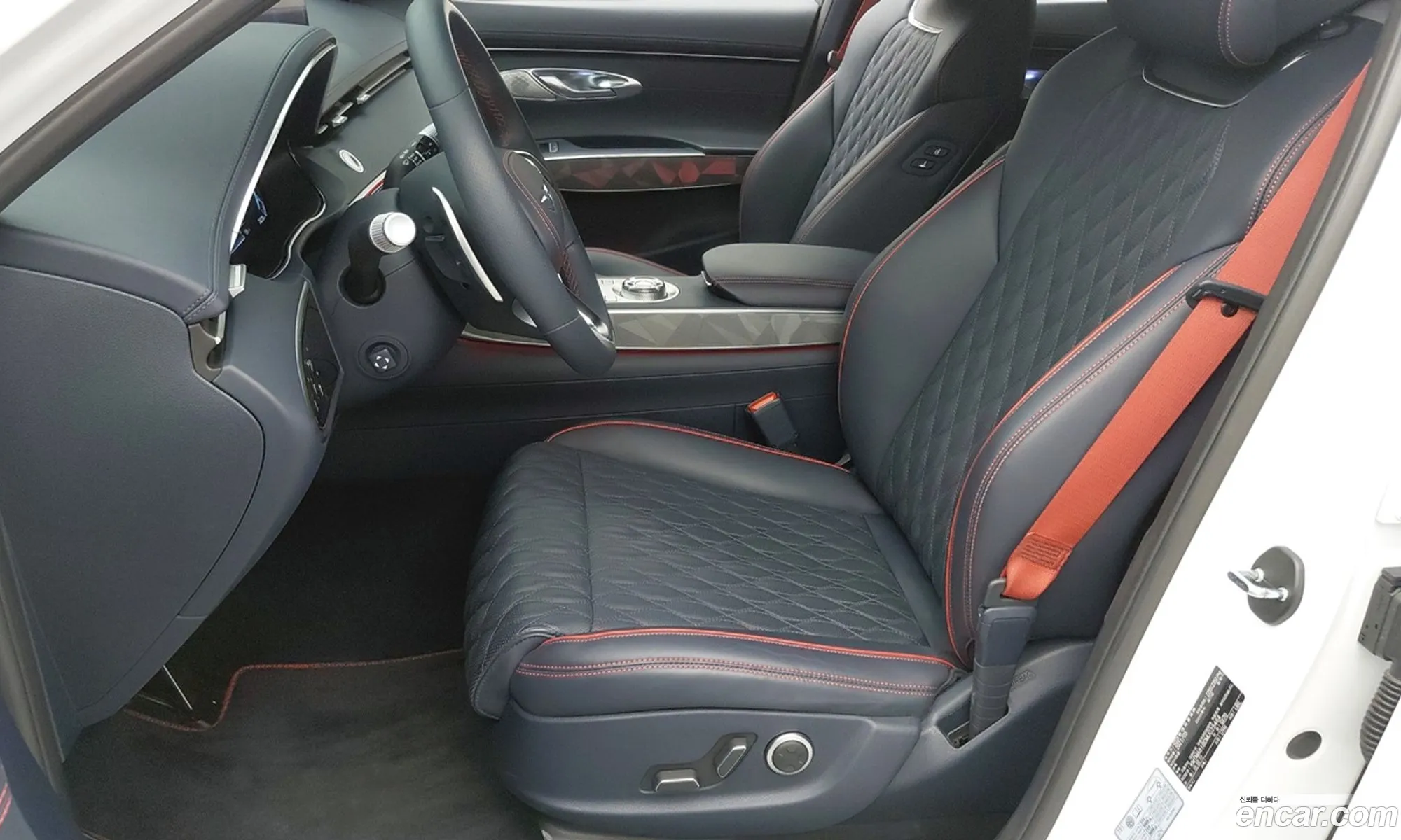 Genesis GV70 2021 — 10