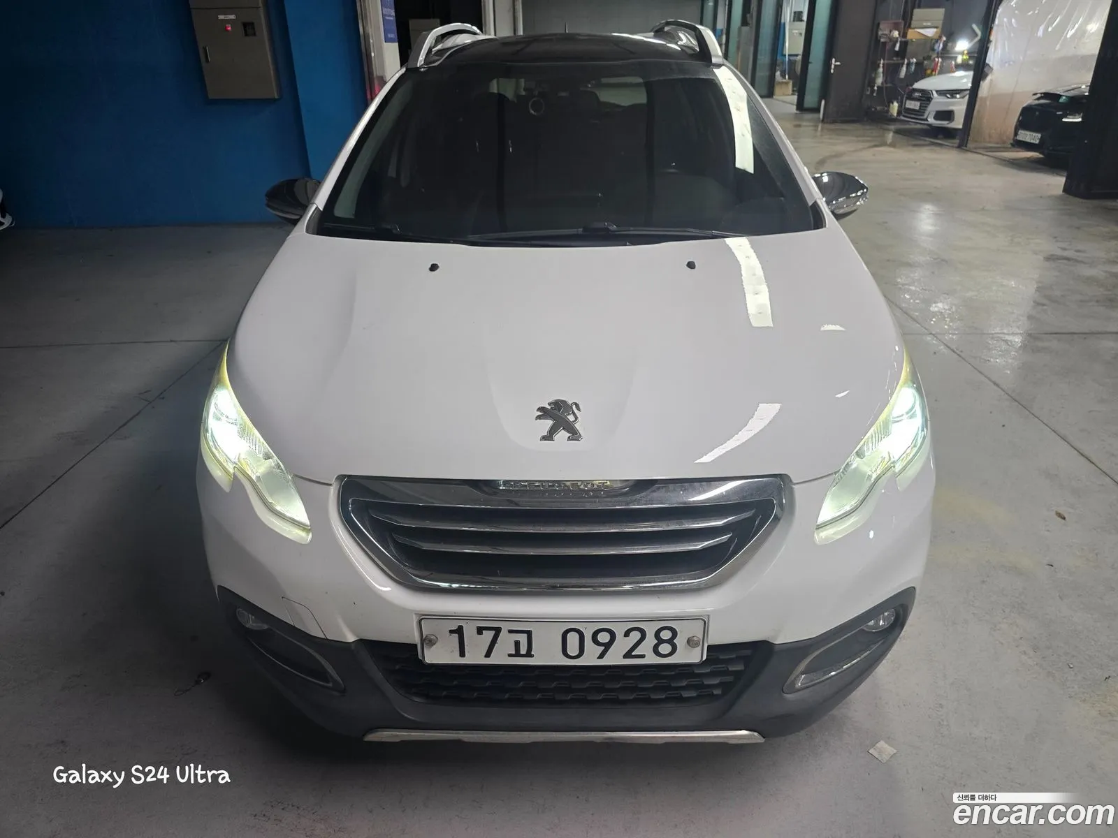 Peugeot 2008 2016 — 11