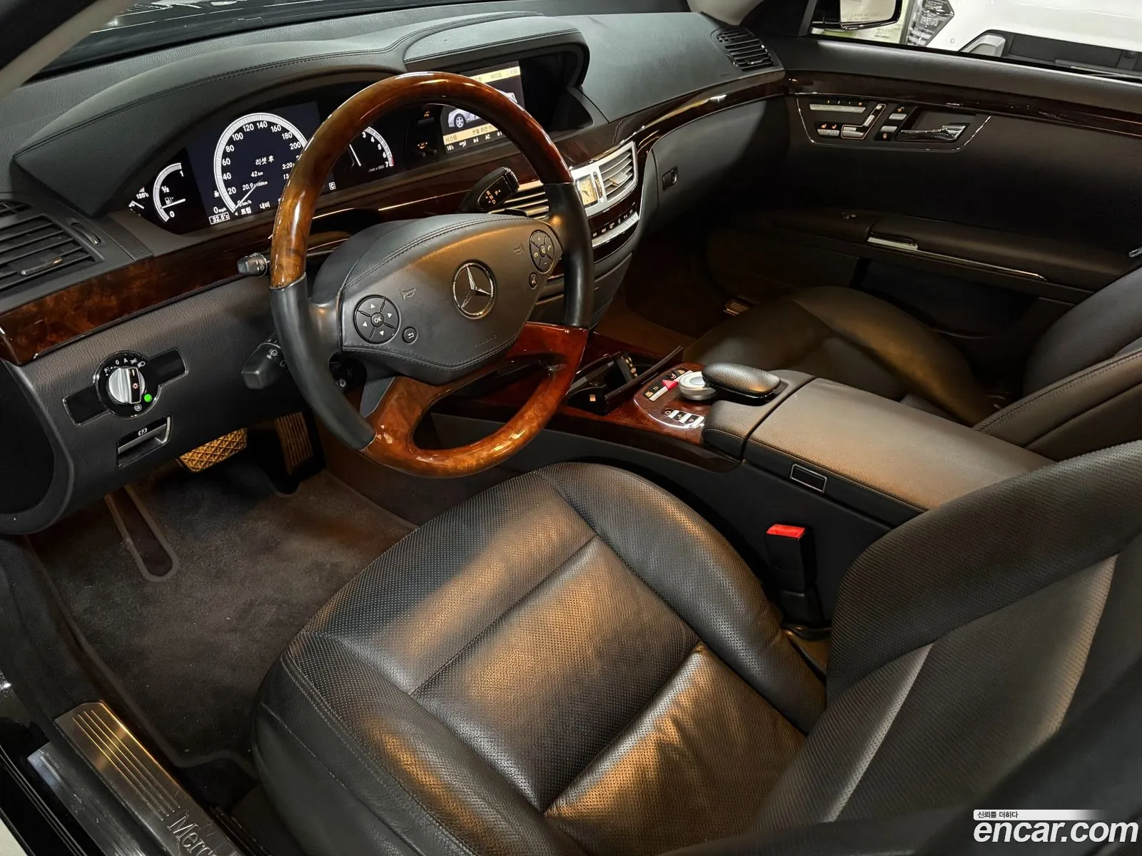 Mercedes-Benz S-Class W221 2010 — 11