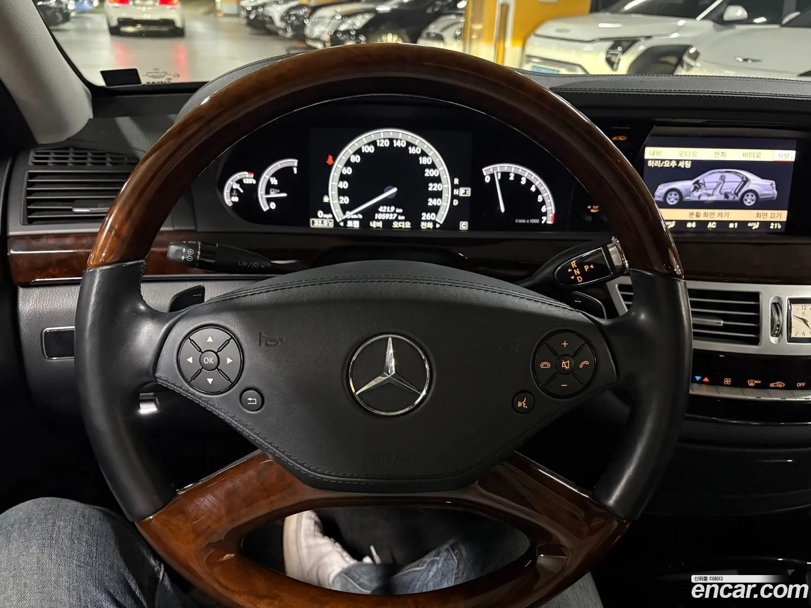 Mercedes-Benz S-Class W221 2010 — 2
