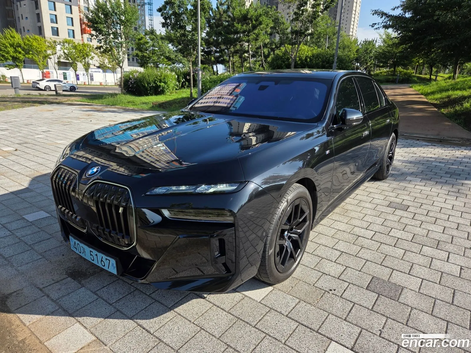 BMW i7 2023 — 13