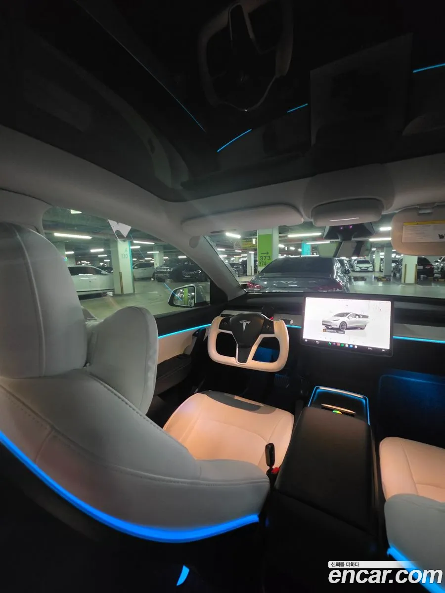 Tesla Model Y 2022 — 6