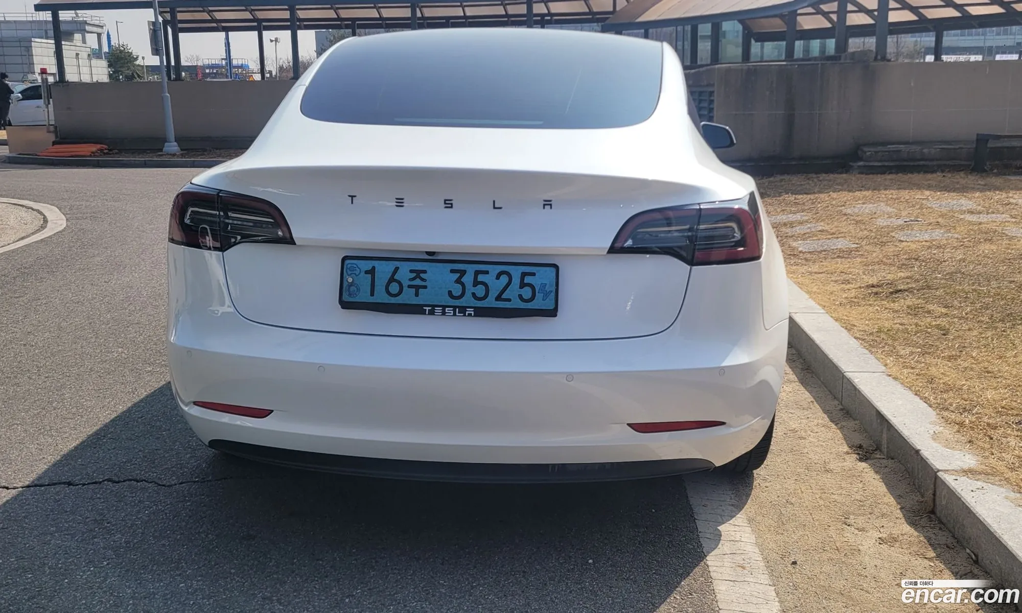Tesla Model 3 2022 — 2