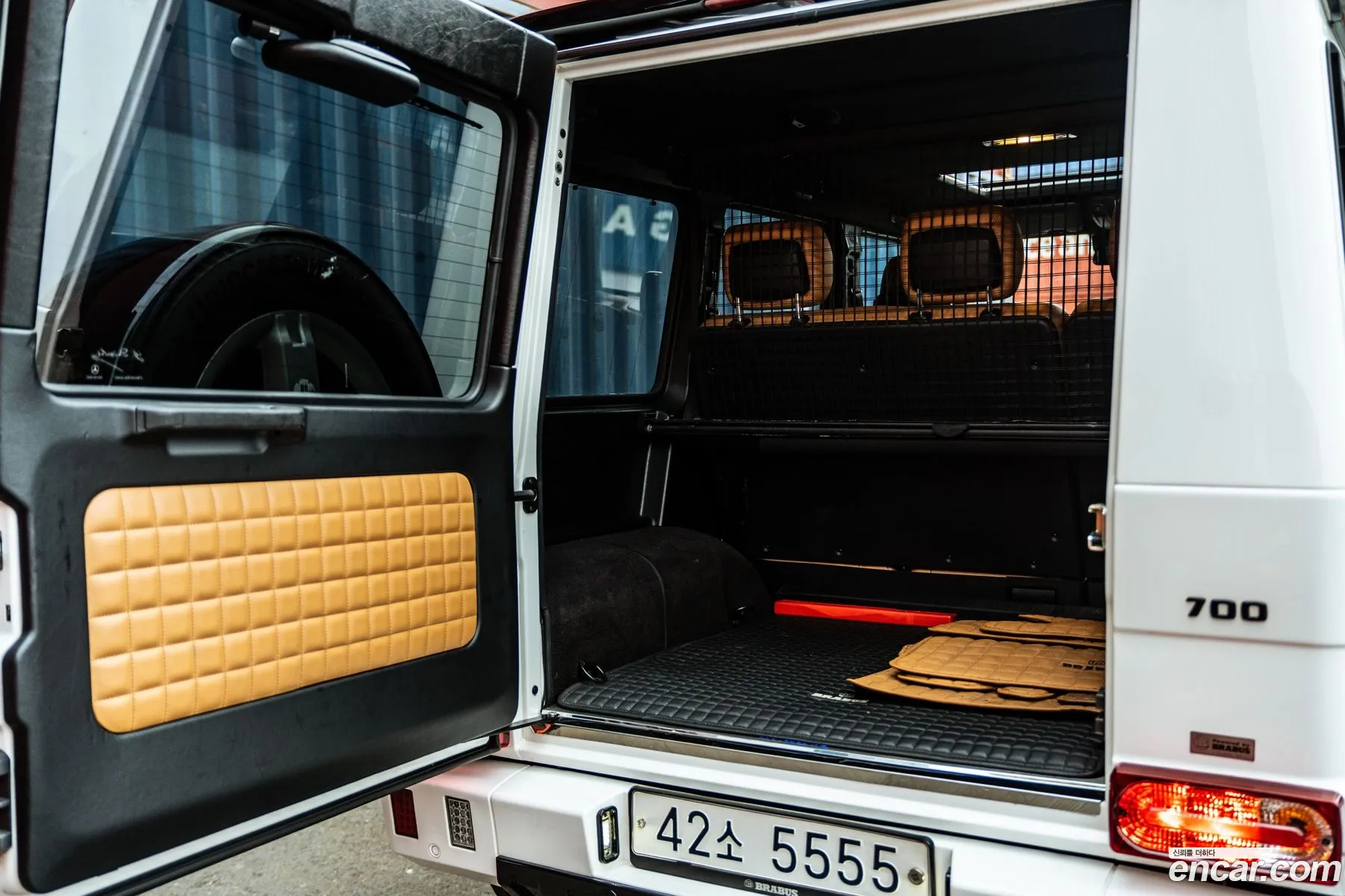 Mercedes-Benz G-Class W463 2014 — 16