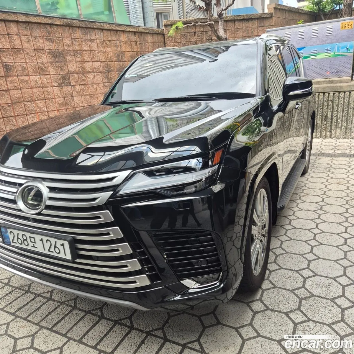 Lexus LX