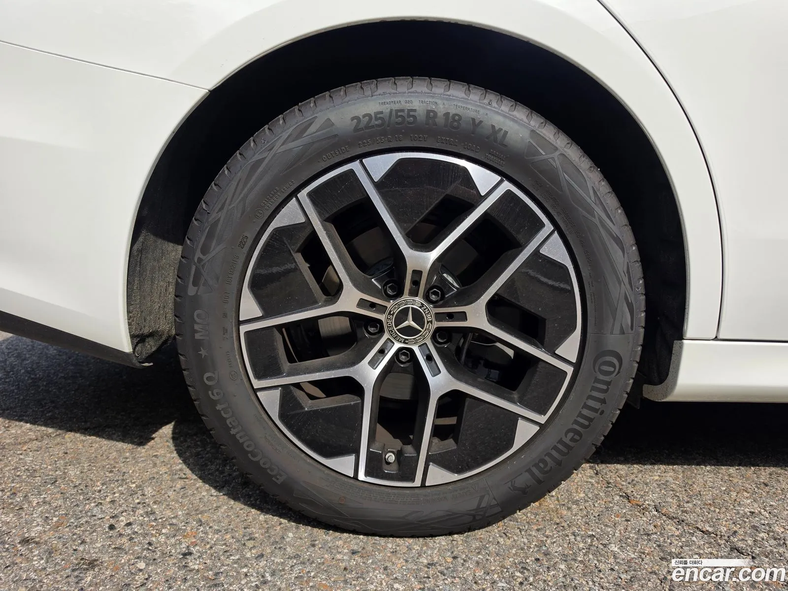 Mercedes-Benz E-Class W214 2025 — 10