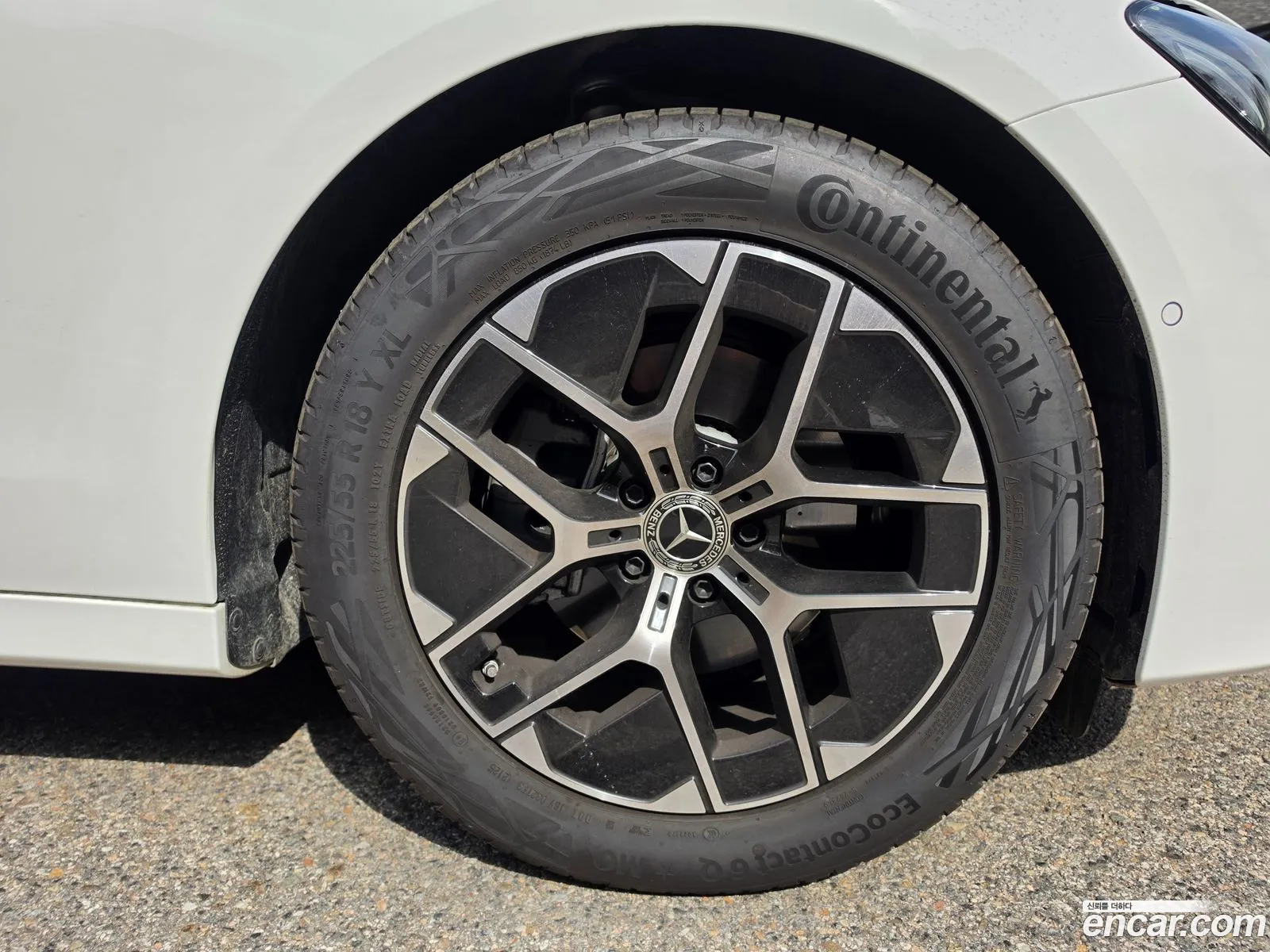 Mercedes-Benz E-Class W214 2025 — 4