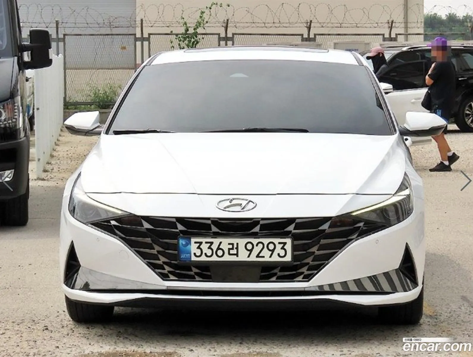 Hyundai Elantra 2022 — 16