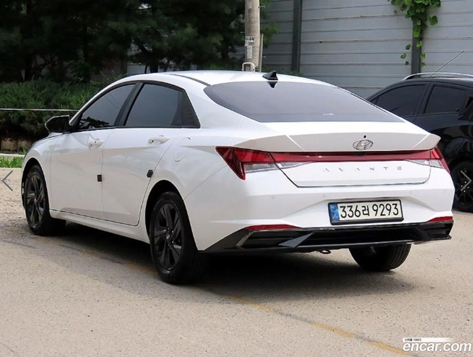 Hyundai Elantra 2022 — 17