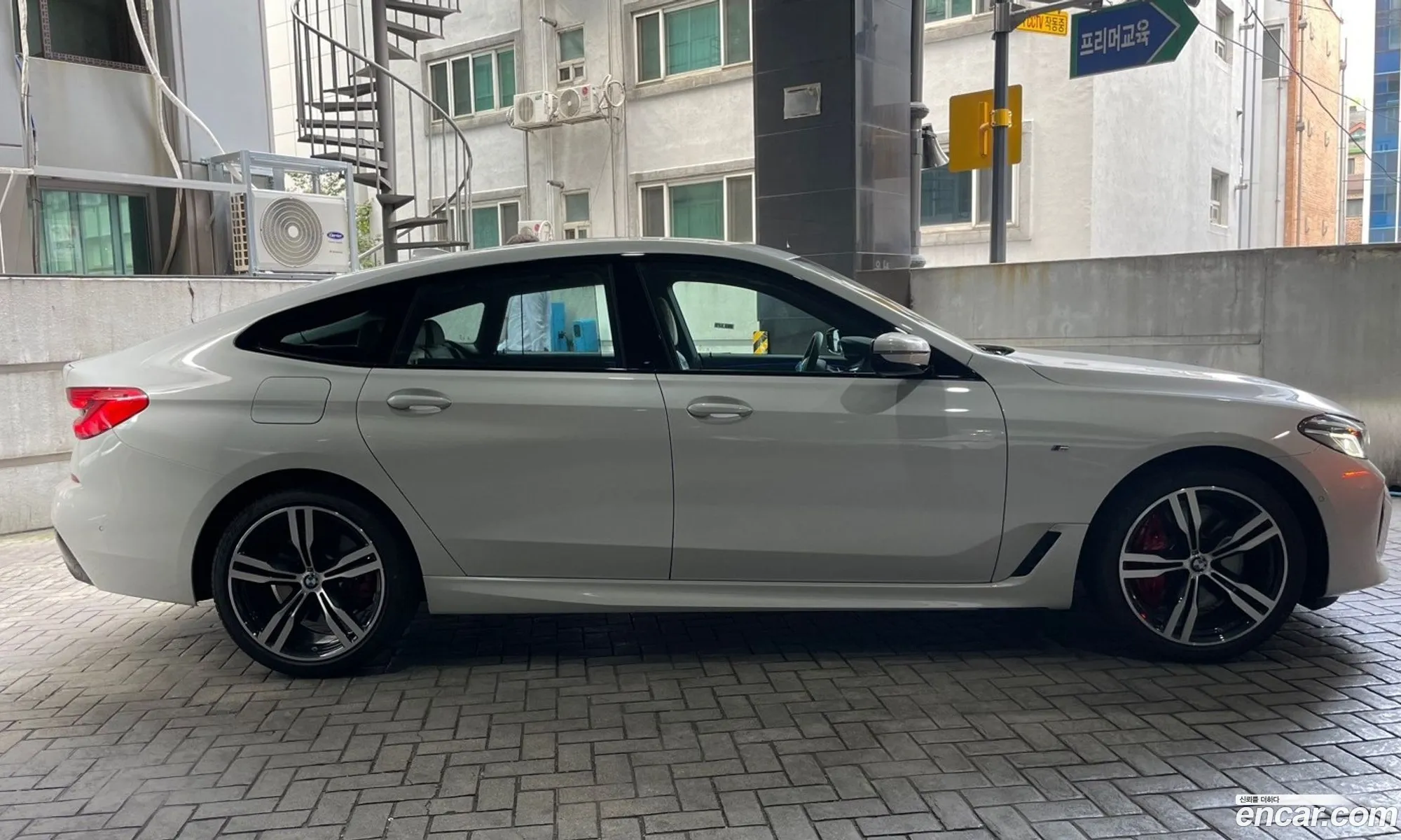 BMW 6 Series GT 2024 — 6