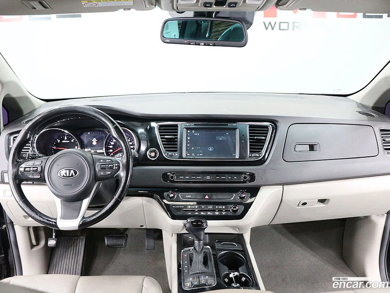Kia Carnival 2016 — 14