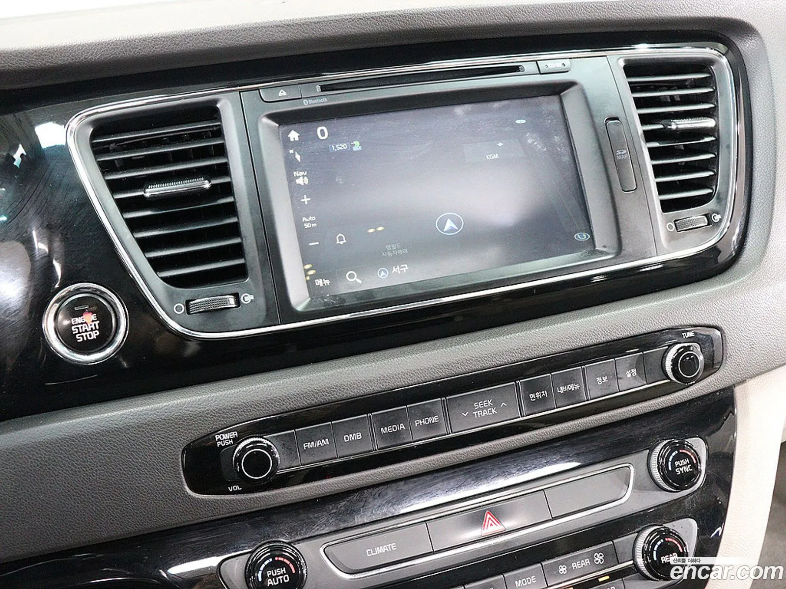 Kia Carnival 2016 — 12