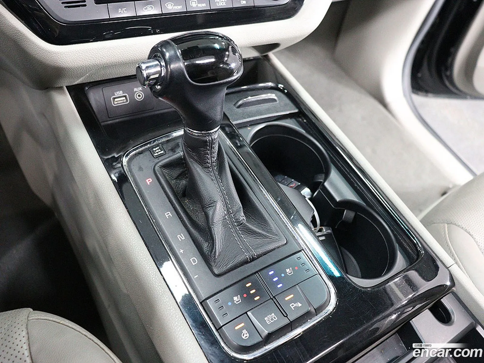 Kia Carnival 2016 — 2