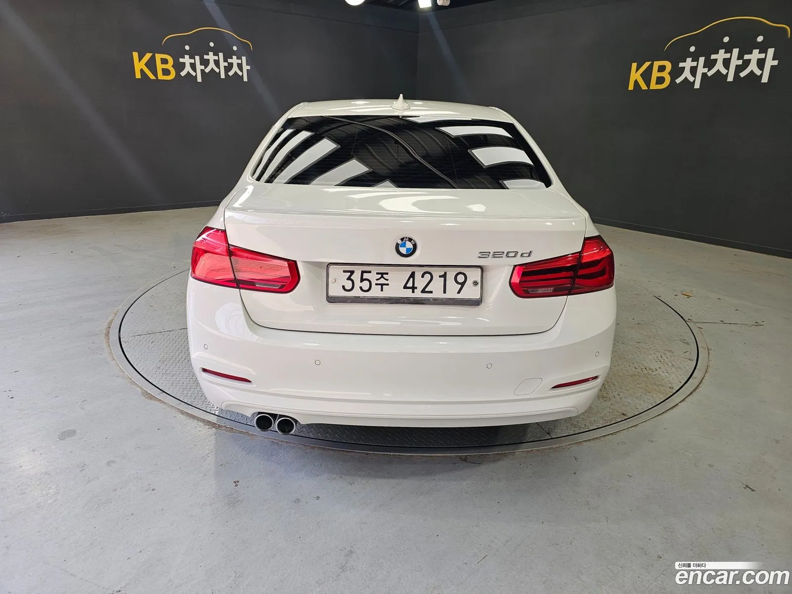 BMW 3 Series 2017 — 12