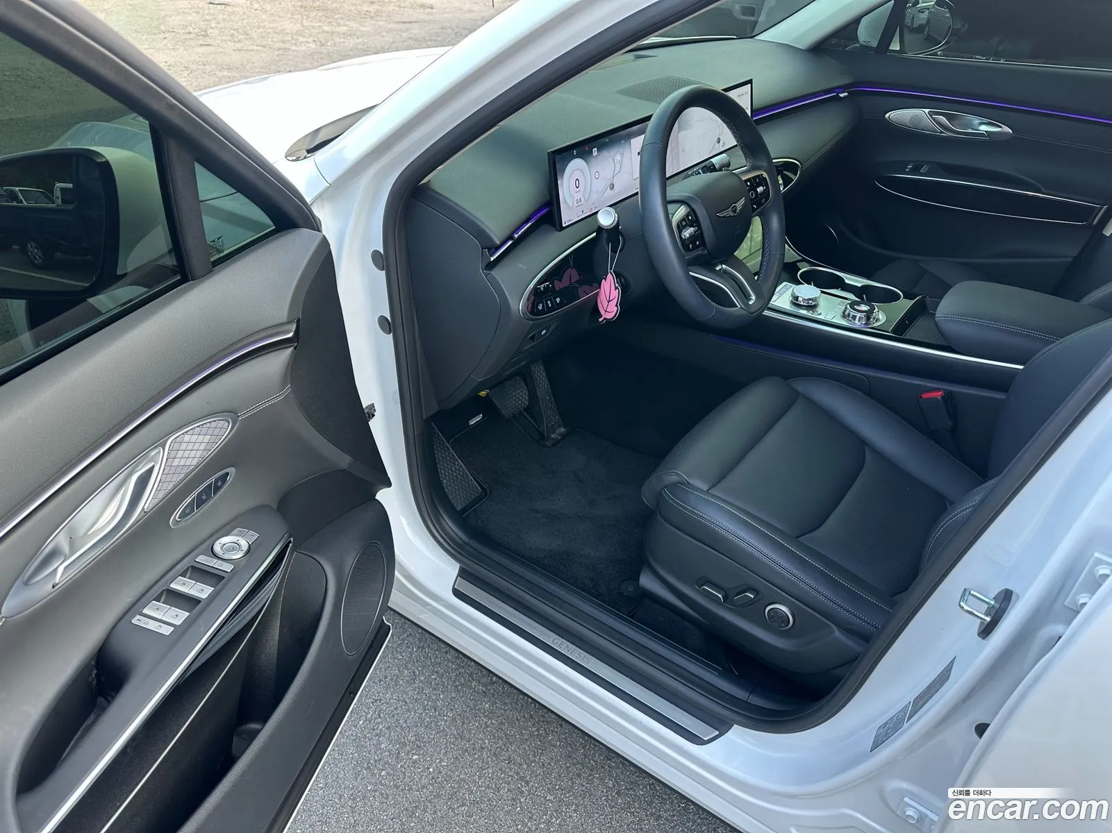 Genesis GV70 2025 — 5