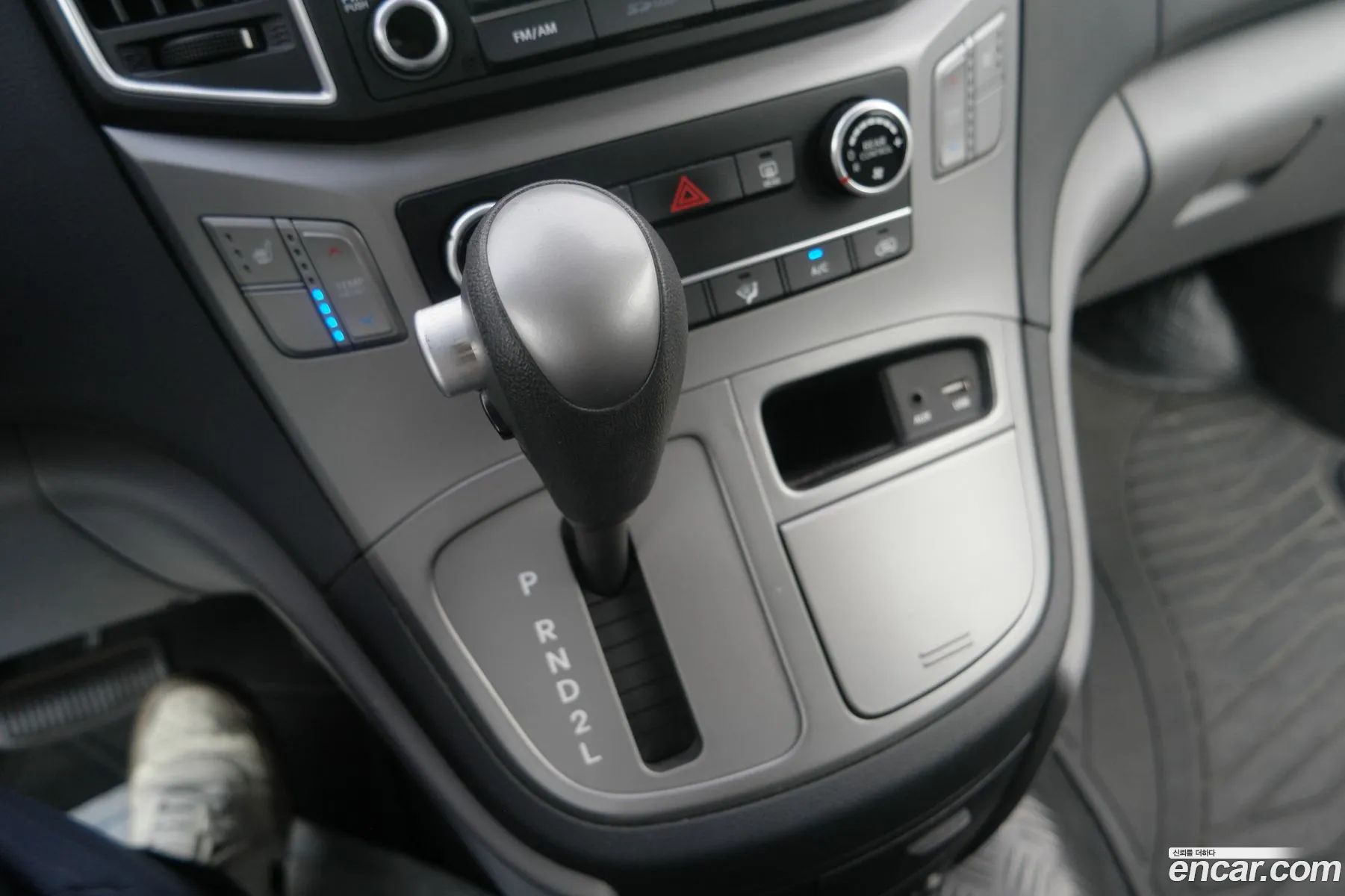 Hyundai Grand Starex 2017 — 2